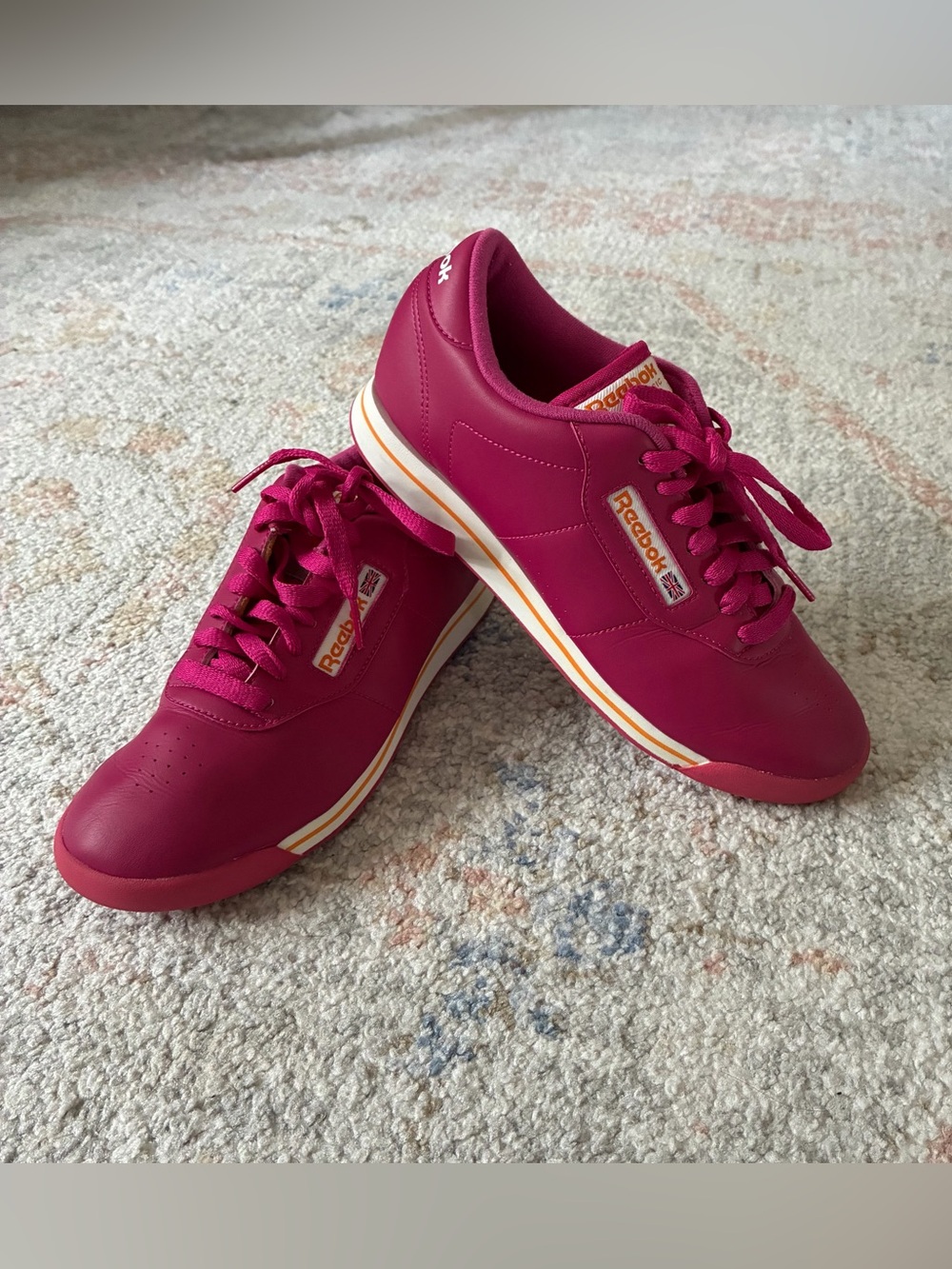 Reebok Princess Bright Pink Classic Low Tops-Size 7.5